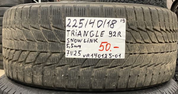 225/40R18 Triangle Snowlink 92R kitka 5,5mm / 7V25