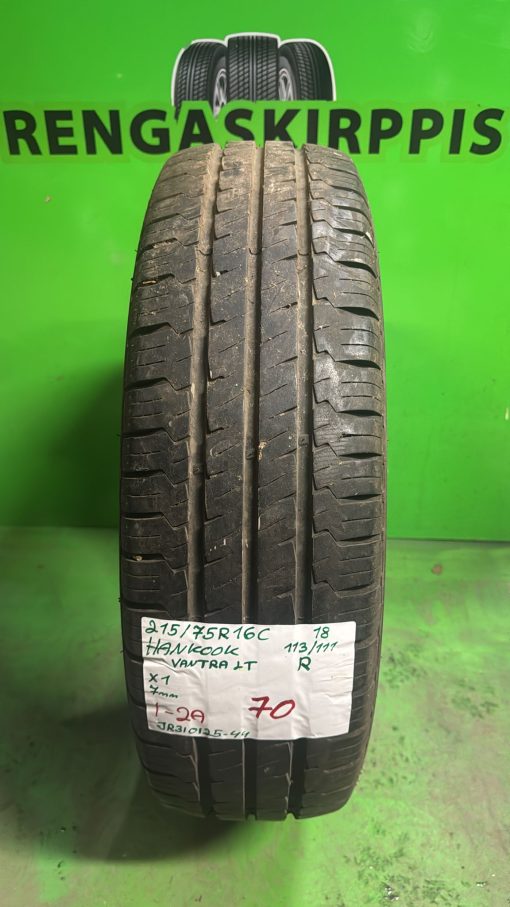 215/75R16C Hankook Vantra LT 113/111R kesä 7mm / 1-2A