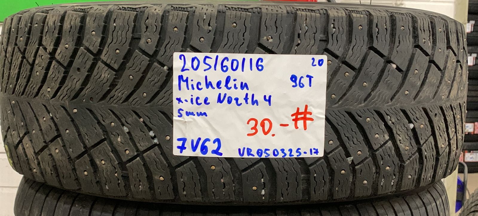 205/60R16 Michelin X-Ice North 4 96T nasta 5mm # / 4P10-3
