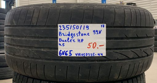 235/50R19 Bridgestone Dueler HP 99V kesä 4,5mm / 6V65