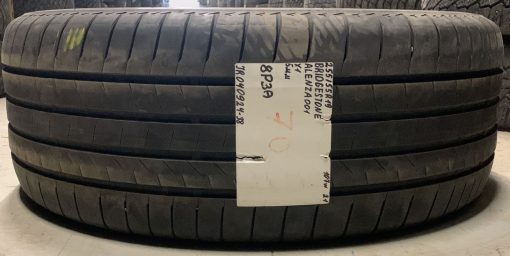 255/55R19 Bridgestone Alenza 001 107W kesä 5mm / 4V10-1