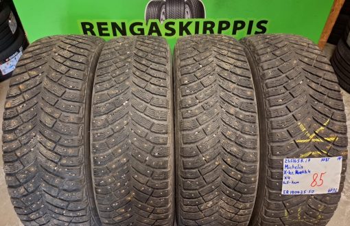 235/65R17 Michelin X-Ice North 4 108T nasta 6,5-7mm / 4P32