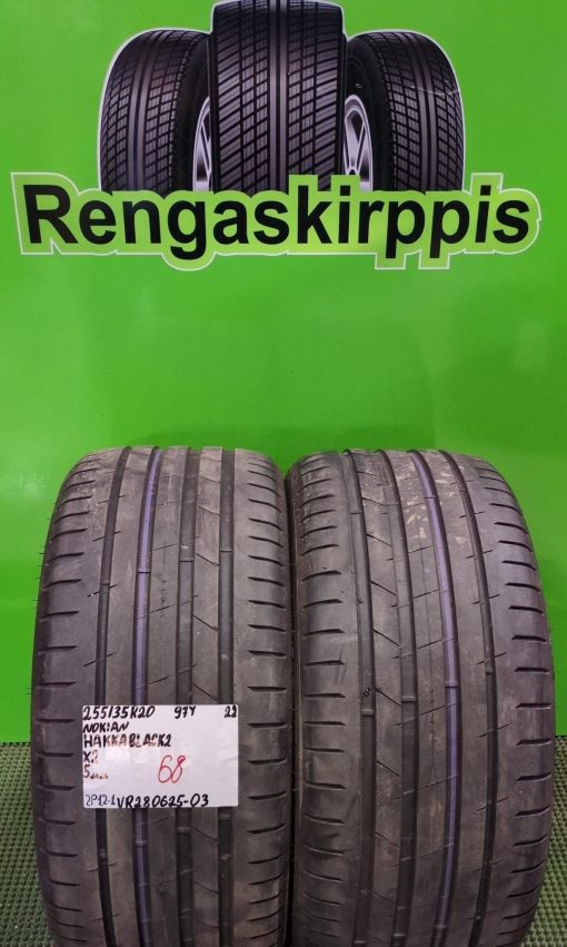 255/35R20 Nokian Hakka Black 2 97Y kesä 5mm / 2P12-1