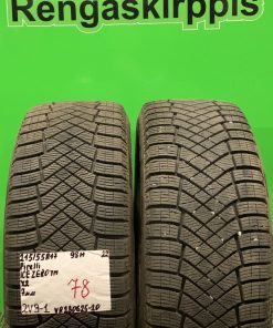 215/55R17 Pirelli Ice Zero TM 98H kitka 7mm / 2V9-1