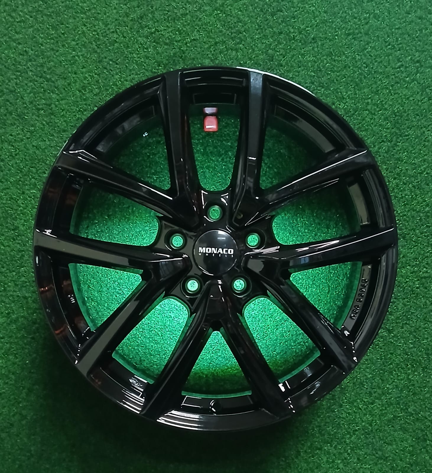 18" 5x114,3 ET40 KR70,1 L7,5"