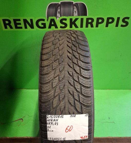 215/70R16 Nokian HKPL R3 100R kitka 8mm / 4V54