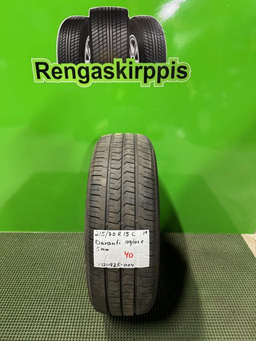 215/70R15C Davanti 109/107R kesä 5mm / 5P13-2