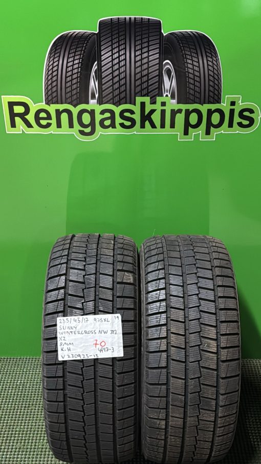 235/45R17 Sunny WinterCross NW312 kitka 8mm / 4P17-3