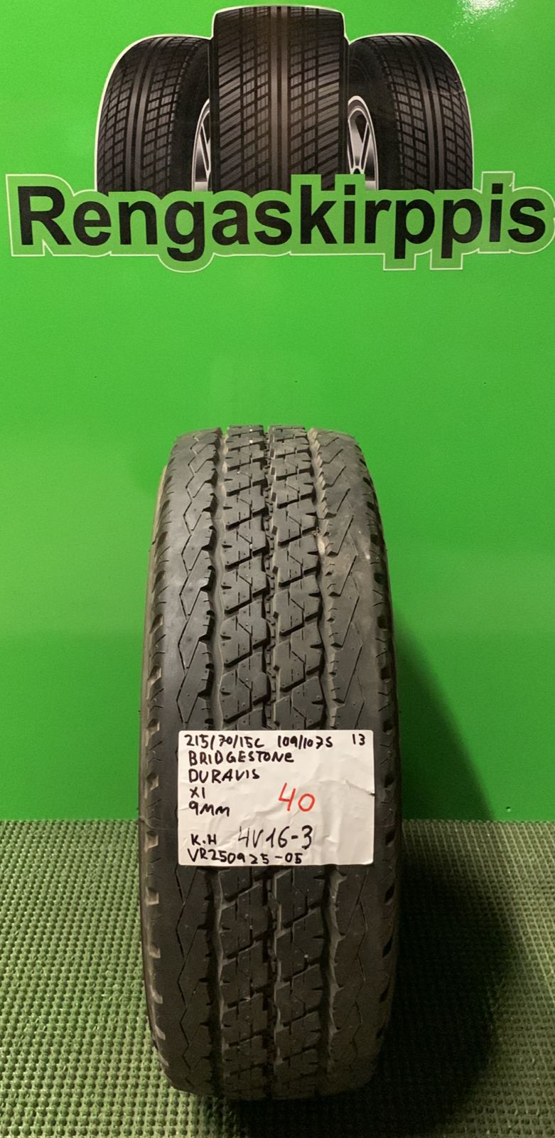 215/70R15C Bridgestone Duravis 109/107S kesä 9mm / 4V16-3