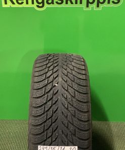 245/35R21 Nokian HKPL R3 kitka 8mm / 2V8-1