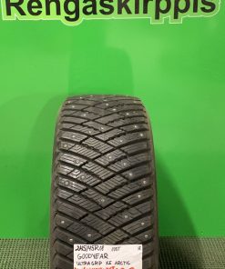 245/45R18 GoodYear UltraGrip Ice Arctic 100T nasta uudenveroiset / 4P11-2