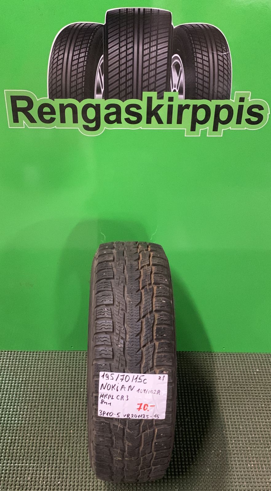 195/70R15C Nokian HKPL CR3 104/102R kitka 8mm / 3P10-5