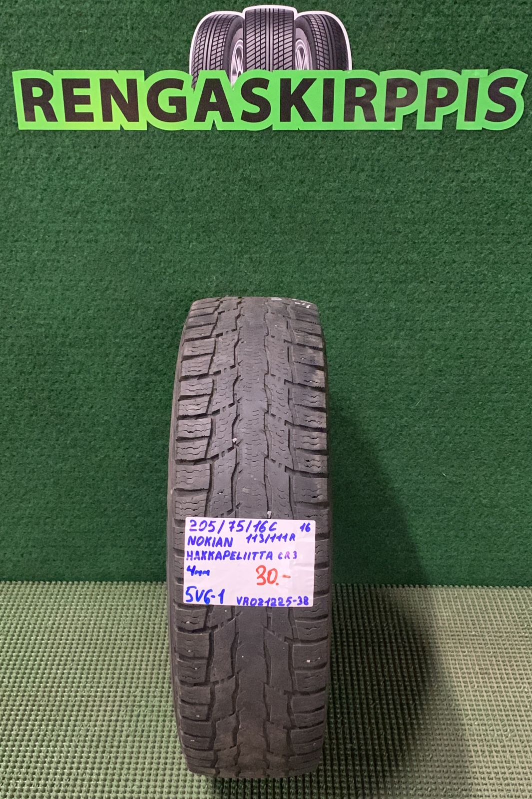 205/75R16C Nokian HKPL CR3 113/111R kitka 4mm / 5V6-1