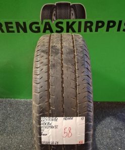ER020326-25