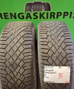 ER020326-09